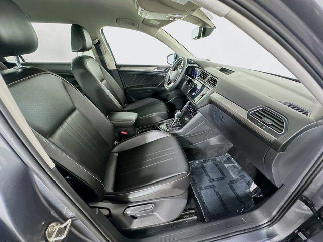 Photo of 2022 Platinum Gray Metallic Volkswagen Tiguan