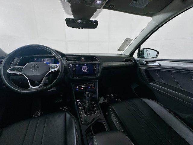 Photo of 2022 Platinum Gray Metallic Volkswagen Tiguan