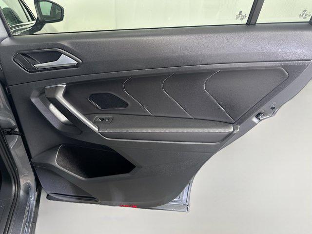 Photo of 2022 Platinum Gray Metallic Volkswagen Tiguan