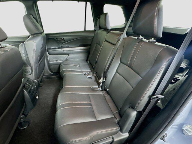 Photo of 2023 Sonic Gray Pearl Honda Passport