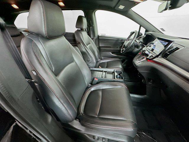 Photo of 2023 Crystal Black Pearl Honda Odyssey