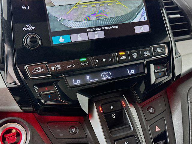 Photo of 2023 Crystal Black Pearl Honda Odyssey