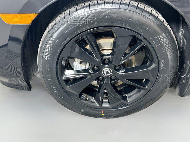 Photo of 2023 Crystal Black Pearl Honda Odyssey