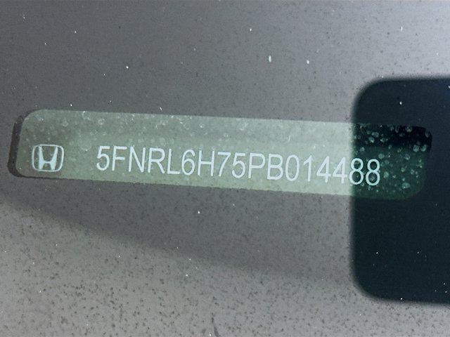 Photo of 2023 Crystal Black Pearl Honda Odyssey