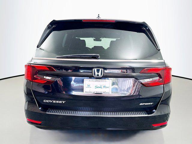 Photo of 2023 Crystal Black Pearl Honda Odyssey