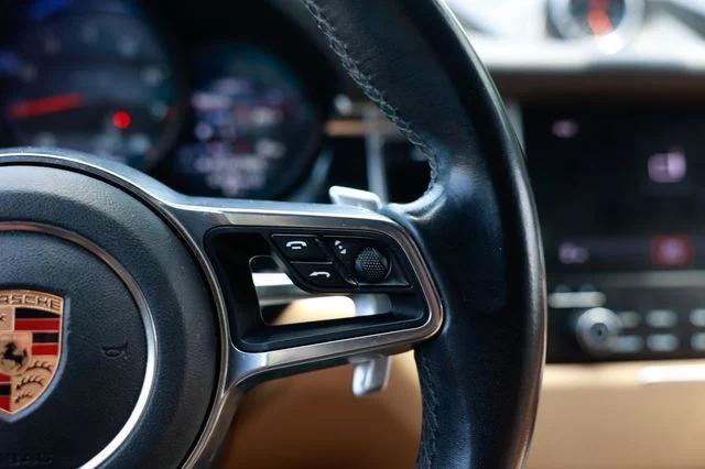 Photo of 2018 Agate Grey Metallic Porsche Macan