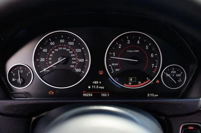 Photo of 2017 Alpine White BMW 340