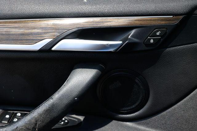 Photo of 2017 Estoril Blue Metallic BMW X1