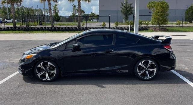Photo of 2014 Crystal Black Pearl Honda Civic