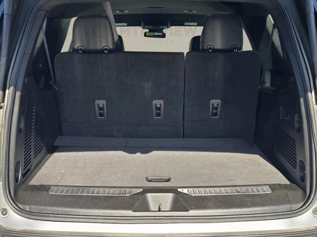 Photo of 2023 Sterling Gray Metallic Chevrolet Suburban
