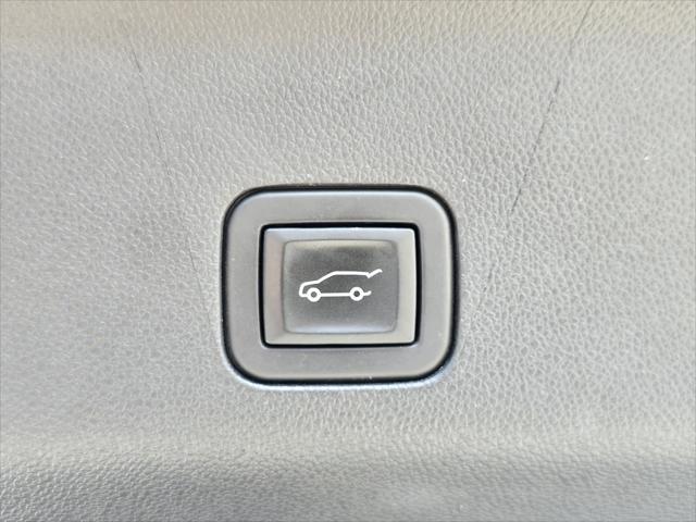 Photo of 2023 Sterling Gray Metallic Chevrolet Suburban