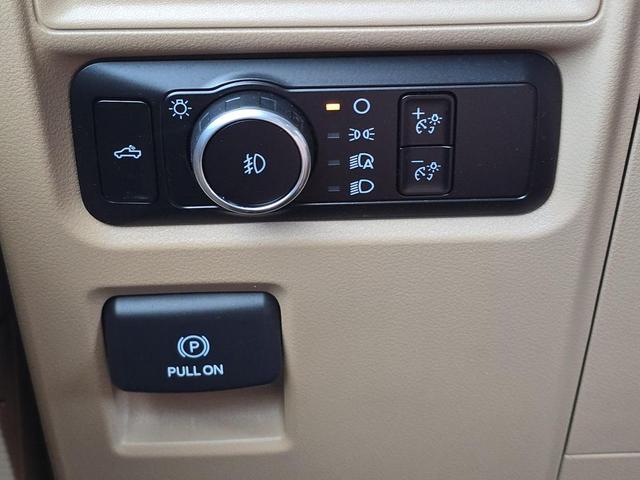 Photo of 2023 Agate Black Metallic Ford F-150