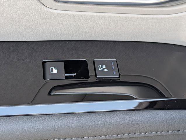 Photo of 2025 Serenity White Pearl Hyundai TUCSON