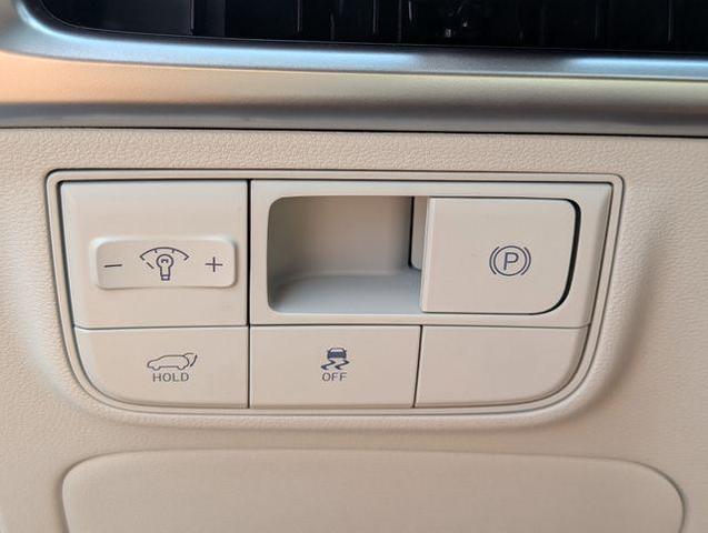 Photo of 2025 Serenity White Pearl Hyundai TUCSON