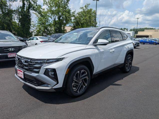Photo of 2025 Serenity White Pearl Hyundai TUCSON