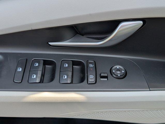 Photo of 2025 Gray Hyundai ELANTRA HEV