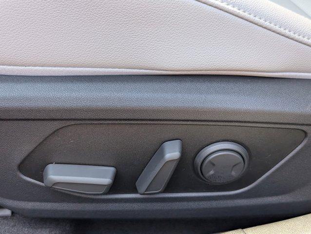 Photo of 2025 Gray Hyundai ELANTRA HEV