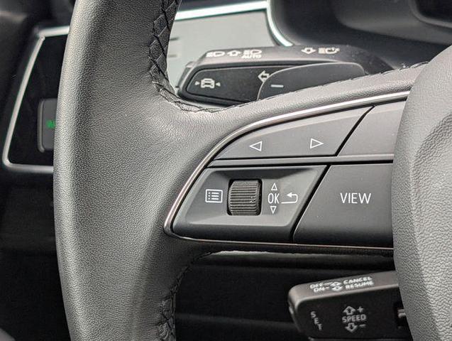 Photo of 2024 Carrara White Audi Q7