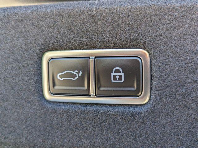 Photo of 2024 Onyx Black Hyundai IONIQ 6