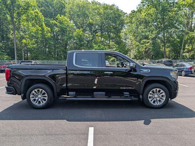 Photo of 2024 Onyx Black GMC Sierra 1500