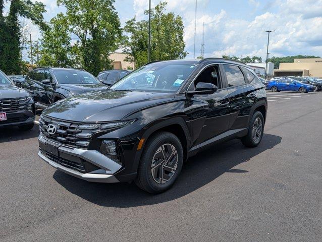 Photo of 2025 Ash Black Hyundai TUCSON Hybrid