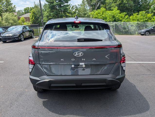 Photo of 2026 Gray Pearl Hyundai KONA