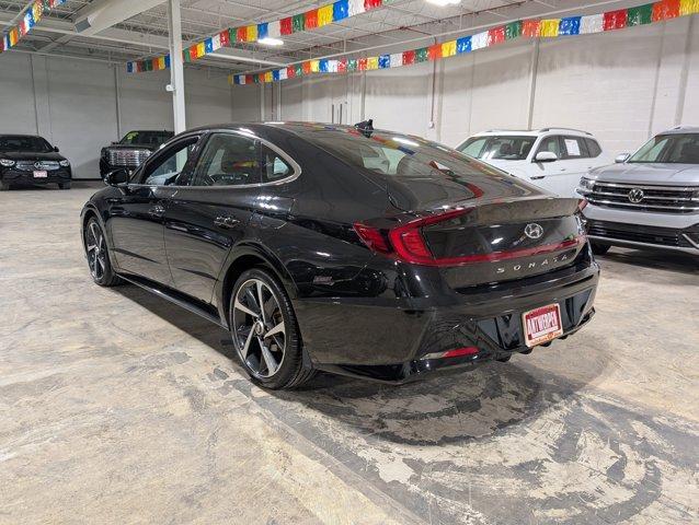Photo of 2021 Phantom Black Hyundai SONATA