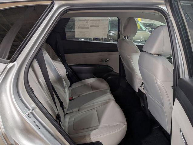 Photo of 2025 Shimmering Silver Hyundai TUCSON