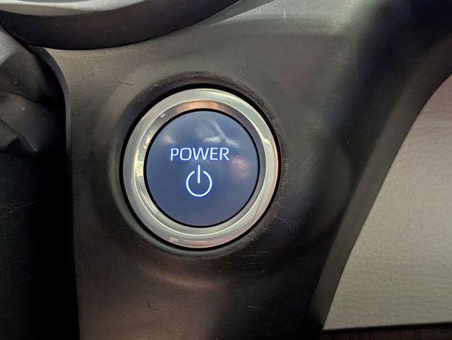 Photo of 2023 Celestial Silver Metallic Toyota Sienna