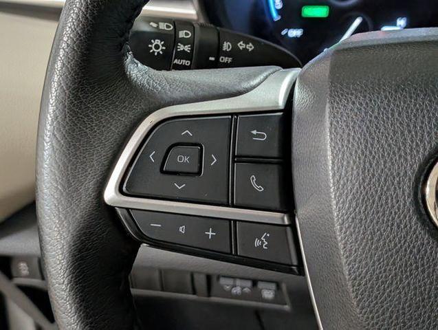 Photo of 2023 Celestial Silver Metallic Toyota Sienna