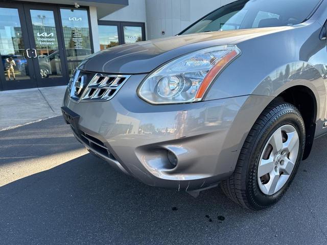 Photo of 2012 Platinum Graphite Metallic Nissan Rogue