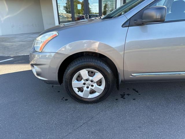 Photo of 2012 Platinum Graphite Metallic Nissan Rogue