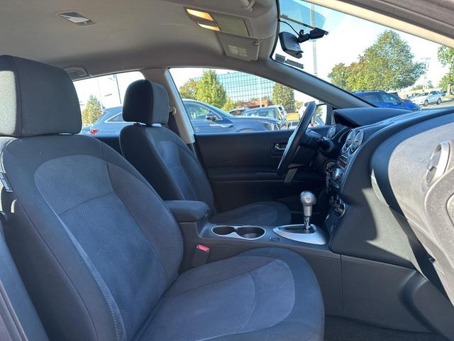 Photo of 2012 Platinum Graphite Metallic Nissan Rogue