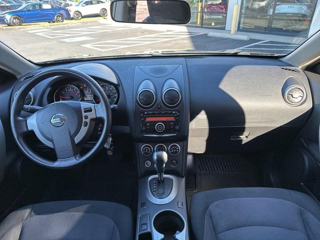 Photo of 2012 Platinum Graphite Metallic Nissan Rogue