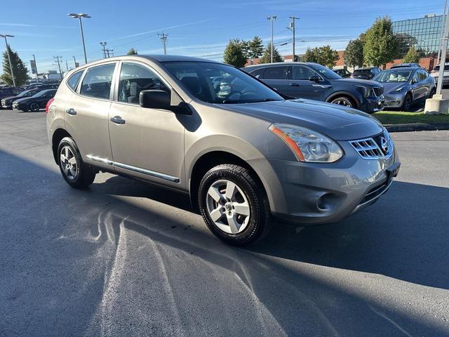 Photo of 2012 Platinum Graphite Metallic Nissan Rogue