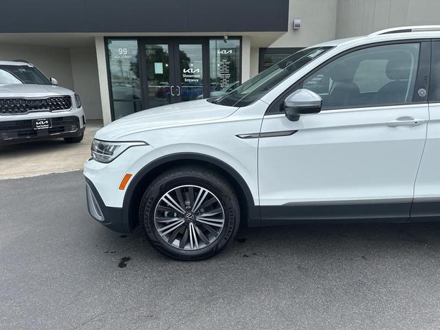 Photo of 2024 Pure White Volkswagen Tiguan
