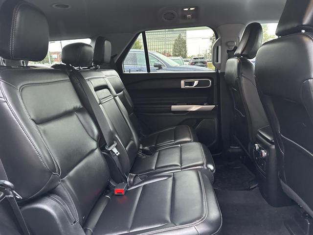 Photo of 2022 Agate Black Metallic Ford Explorer