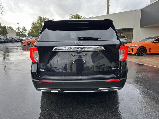 Photo of 2022 Agate Black Metallic Ford Explorer