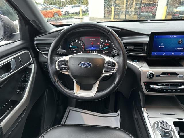 Photo of 2022 Agate Black Metallic Ford Explorer