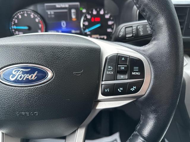 Photo of 2022 Agate Black Metallic Ford Explorer
