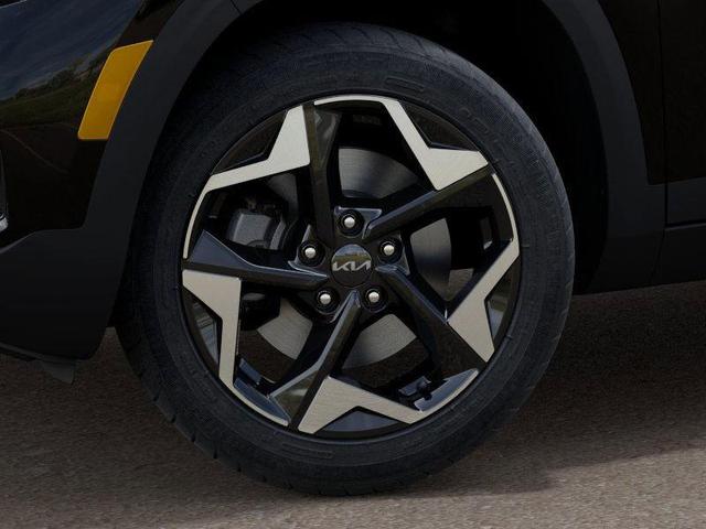 Photo of 2025 Fusion Black Kia Seltos