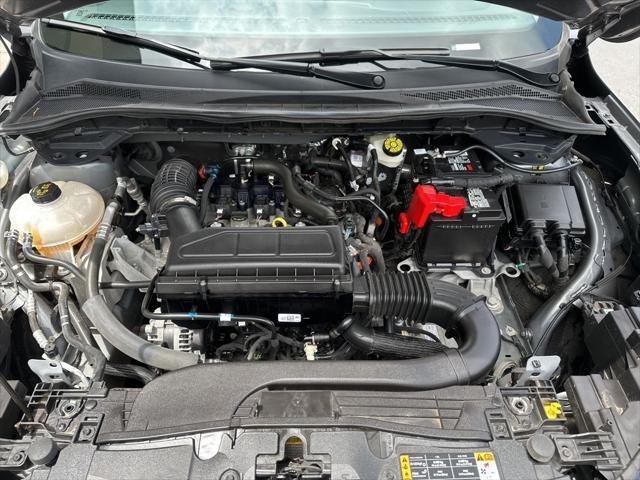 Photo of 2023 Gray Metallic Ford Escape