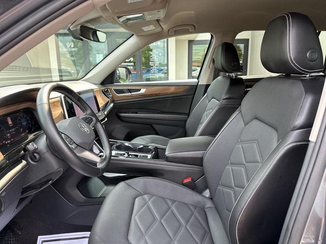 Photo of 2024 Gray Volkswagen Atlas