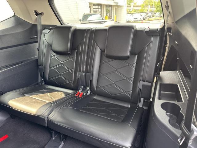 Photo of 2024 Gray Volkswagen Atlas