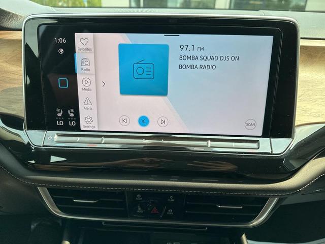 Photo of 2024 Gray Volkswagen Atlas