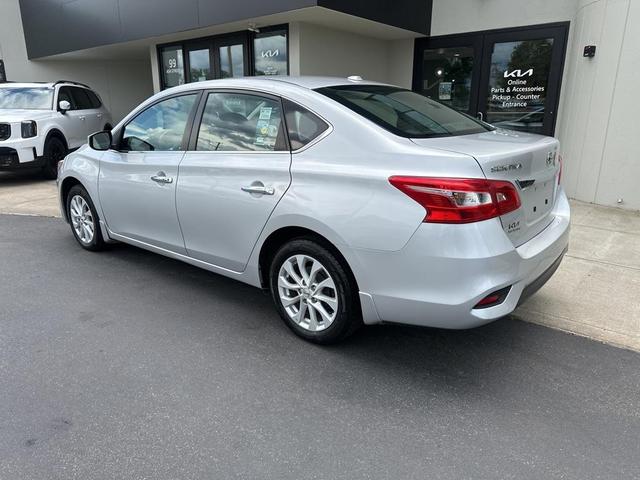 Photo of 2018 Brilliant Silver Metallic Nissan Sentra
