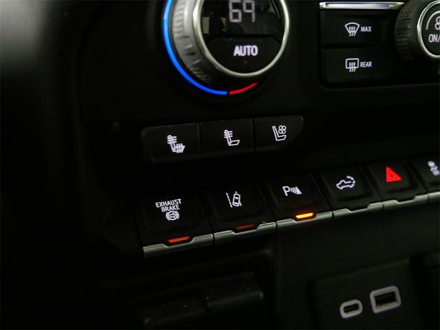 Photo of 2020 Northsky Blue Metallic Chevrolet Silverado 3500