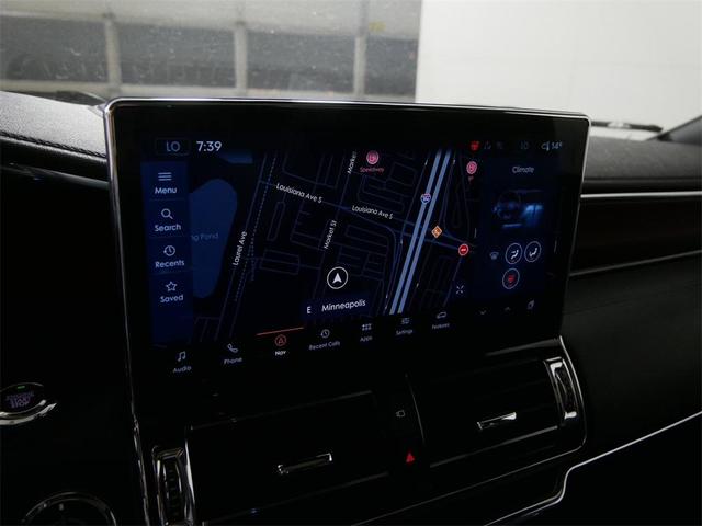Photo of 2022 Black Lincoln Navigator