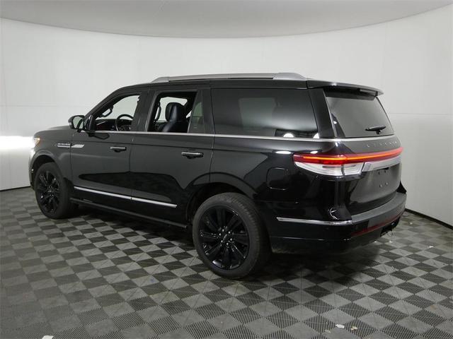 Photo of 2022 Black Lincoln Navigator