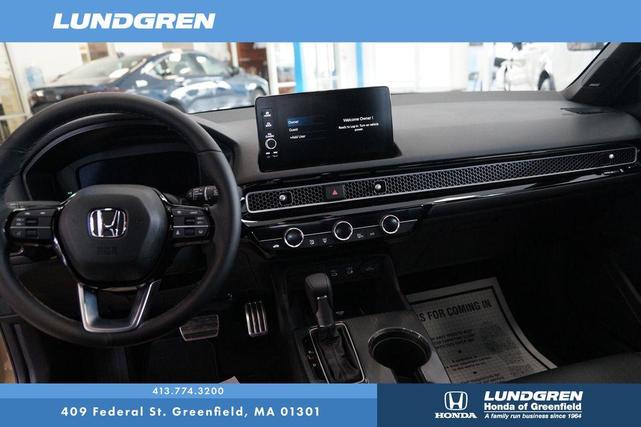 Photo of 2025 Sand Dune Honda Civic Hybrid